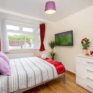 F4 Modern Double Apartment