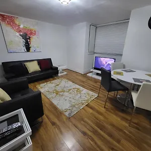 Modern Apartment, Woolwich Apartment
